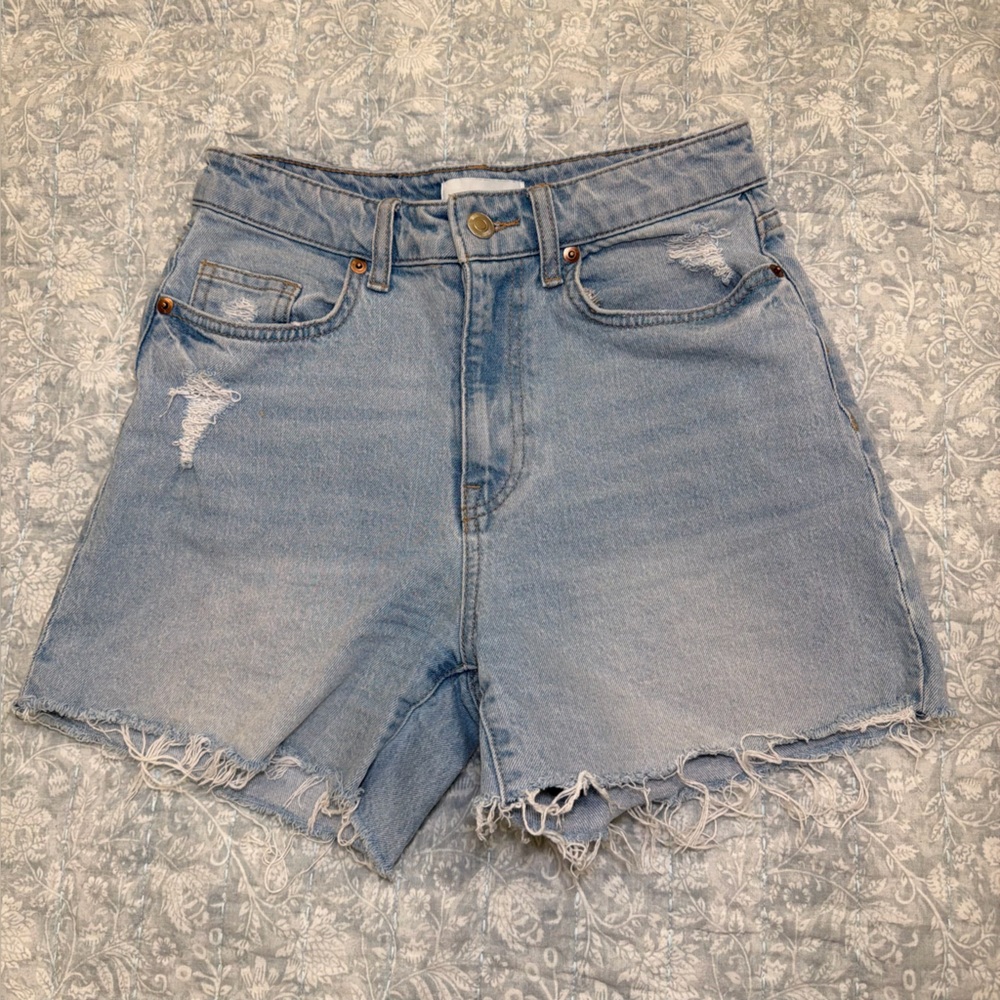 H&M Light Blue Frayed Hem Jean Shorts